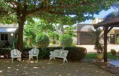 Imagem: A casa em condomínio possui 2 Dormitórios, 3 Banheiros, 2