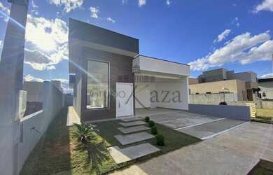 Imagem: A casa em condomínio possui 3 Dormitórios, 2 Banheiros, 2