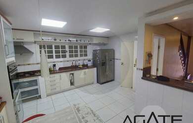 Imagem 16: Agatê Imóveis vende Maravilhosa Casa em Condomínio com 370m² por R...