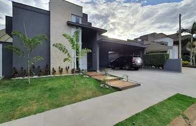 Imagem: A casa em condomínio possui 4 Dormitórios, 5 Banheiros, 5