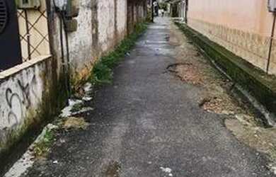 Imagem: A casa possui 2 Dormitórios, 2 Banheiros, 2 Vagas na garagem