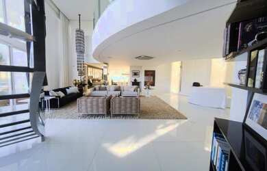 Imagem 14: CASA DE ALTO PADRÃO (porteira fechada