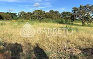 Imagem: O terreno possui 432m² de Área e está localizado em Loteamento