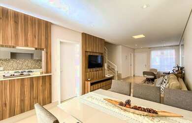 Imagem: A casa em condomínio possui 3 Dormitórios, 4 Banheiros, 2