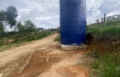 Imagem 2: C51-Lote com ponto de água e plaino em Nazare Paulista