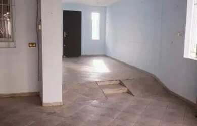 Imagem: A casa possui 4 Dormitórios, 3 Banheiros, 3 Vagas na garagem