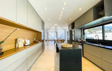 Imagem 7: Condomínio Art Life - Casa de Esquina, recém construída, acabamentos...