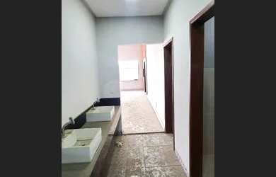 Imagem: O depósito possui 200m² de Área e está localizado em Boa