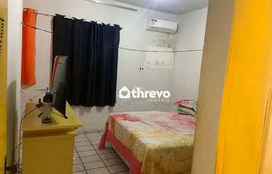 Imagem: A casa possui 3 Dormitórios, 2 Banheiros, 5 Vagas na garagem