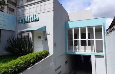 Imagem: O depósito possui 1 Vaga na garagem, 259m² de Área e está