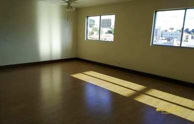 Imagem: O apartamento possui 4 Dormitórios, 3 Banheiros, 2 Vagas na