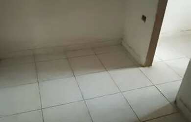 Imagem: A casa possui 1 Dormitório, 1 Banheiro, 20m² de Área e está