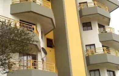 Imagem: O apartamento possui 2 Dormitórios, 2 Banheiros, 1 Vaga na