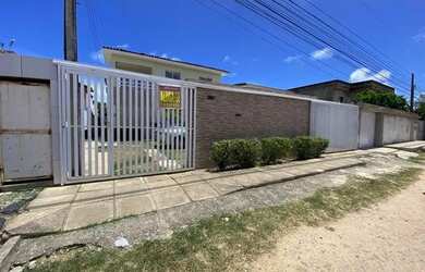 Imagem: A casa possui 2 Dormitórios, 1 Banheiro, 1 Vaga na garagem