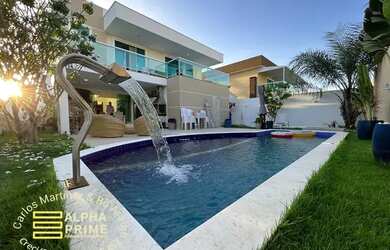 Imagem: A casa em condomínio possui 4 Dormitórios, 5 Banheiros, 4