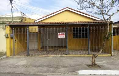 Imagem: A casa possui 3 Dormitórios, 1 Vaga na garagem e está localizado