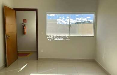 Imagem: O apartamento possui 2 Dormitórios, 2 Banheiros, 240m² de