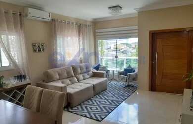 Imagem: A casa em condomínio possui 3 Dormitórios, 4 Banheiros, 2