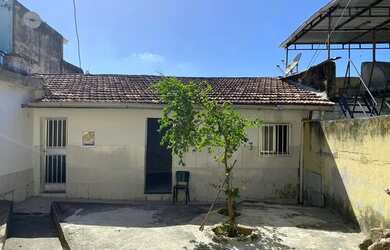 Imagem: A casa possui 2 Dormitórios, 1 Banheiro, 80m² de Área e