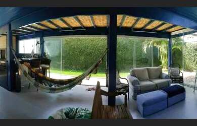 Imagem: A casa em condomínio possui 4 Dormitórios, 4 Banheiros, 4