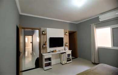 Imagem 9: LINDA CASA TÉRREA - VILLA BRANCA - 3 Dormitórios - 1 Suíte - 162m²...