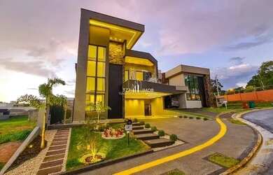 Imagem: A casa em condomínio possui 4 Dormitórios, 5 Banheiros, 4