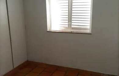 Imagem 4: Casa para alugar. 555.000m² de Área, 2 Vagas na garageme4 Dormitórios