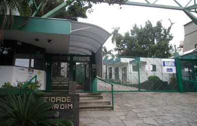 Imagem: O apartamento possui 2 Dormitórios, 1 Banheiro, 10m² de Área