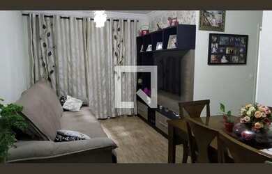 Imagem: O apartamento possui 3 Dormitórios, 1 Banheiro, 1 Vaga na garagem