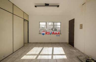 Imagem: O depósito possui 1 Vaga na garagem e 24m² de Área e está