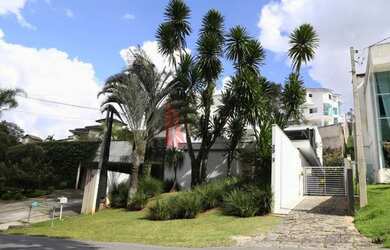 Imagem: A casa em condomínio possui 2 Dormitórios, 3 Banheiros, 2