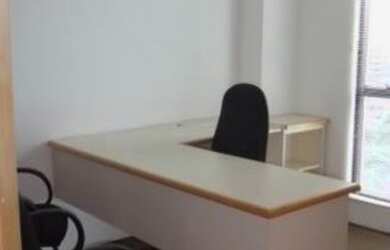 Imagem: O depósito possui 1 Vaga na garagem, 43-0m² de Área e está