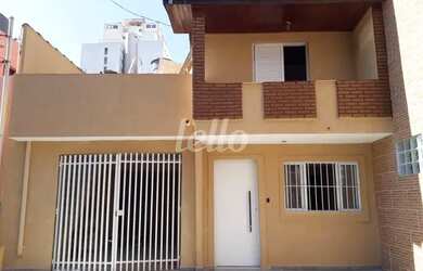 Imagem: A casa possui 2 Dormitórios, 3 Banheiros, 2 Vagas na garagem