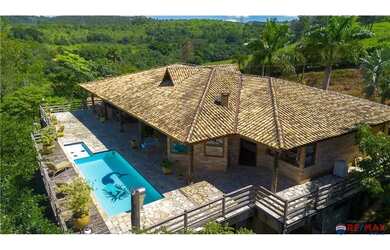 Imagem: A chácara possui 25700m² de Área e está localizado em Centro