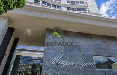 Imagem: O apartamento possui 4 Dormitórios, 2 Banheiros, 4 Vagas na