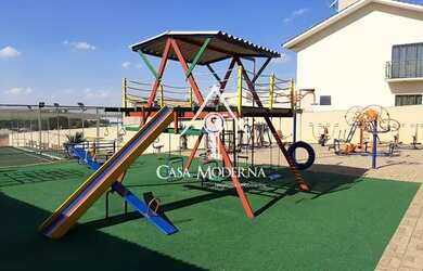 Imagem: A casa possui 2 Dormitórios, 3 Banheiros, 2 Vagas na garagem