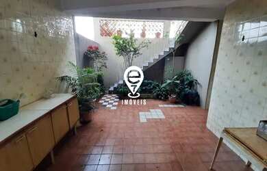 Imagem: A casa possui 2 Dormitórios, 2 Banheiros, 1 Vaga na garagem