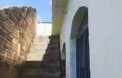 Imagem 1: Vende se casa na coruja são Gonçalo na baixada ou troco por outra casa