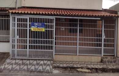 Imagem: A casa para alugar possui 3 Dormitórios, 1 Banheiro, 1 Vaga