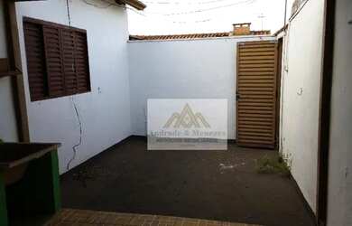 Imagem: A casa possui 1 Dormitório, 1 Banheiro, 77m² de Área e está