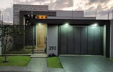 Imagem: A casa possui 3 Dormitórios, 4 Banheiros, 2 Vagas na garagem