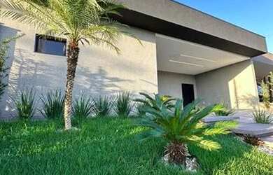 Imagem: A casa em condomínio possui 3 Dormitórios, 4 Banheiros, 4