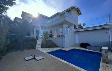 Imagem: A casa em condomínio possui 3 Dormitórios, 4 Banheiros, 4