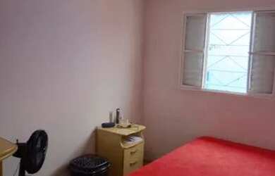 Imagem: A casa possui 2 Dormitórios, 1 Banheiro, 1 Vaga na garagem