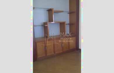 Imagem: A casa possui 4 Dormitórios, 4 Banheiros, 2 Vagas na garagem