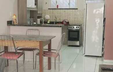 Imagem: O apartamento possui 2 Dormitórios, 1 Banheiro, 2 Vagas na