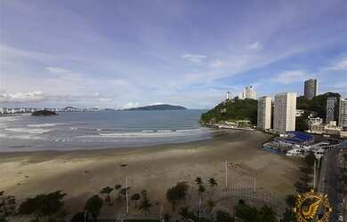 Imagem: O apartamento possui 3 Dormitórios, 3 Banheiros, 2 Vagas na