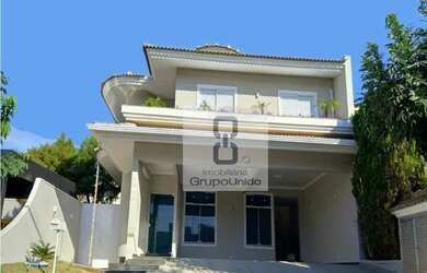 Imagem: A casa em condomínio possui 5 Dormitórios, 5 Banheiros, 4