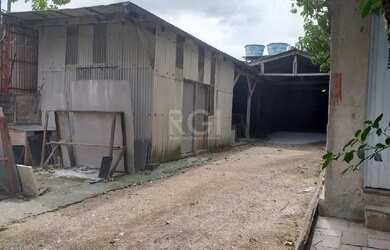 Imagem: O depósito possui 300m² de Área e está localizado em Jardim