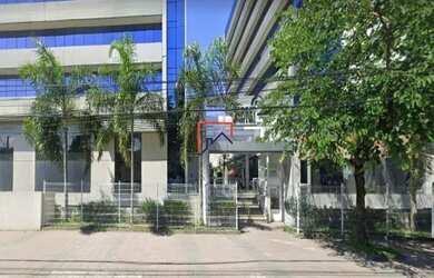 Imagem: O depósito possui 1 Vaga na garagem, 30m² de Área e está